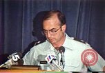 Immagine di American Air Force Officer parla di diritti umani in Nicaragua Nicaragua, 1983, secondo 33 filmato di repertorio 65675031643