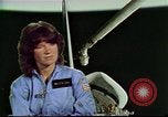 Standbild Astronautin Sally Ride United States USA, 1983, aus Sekunde 42 historischem Filmmaterial Videoclip 65675031652