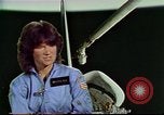 Standbild Astronautin Sally Ride United States USA, 1983, aus Sekunde 51 historischem Filmmaterial Videoclip 65675031652