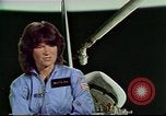 Standbild Astronautin Sally Ride United States USA, 1983, aus Sekunde 60 historischem Filmmaterial Videoclip 65675031652