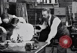 Standbild Glühlampe United States USA, 1923, aus Sekunde 25 historischem Filmmaterial Videoclip 65675031659