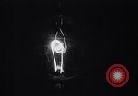 Standbild Glühlampe United States USA, 1923, aus Sekunde 32 historischem Filmmaterial Videoclip 65675031659
