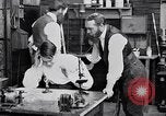 Standbild Glühlampe United States USA, 1923, aus Sekunde 36 historischem Filmmaterial Videoclip 65675031659