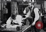 Standbild Glühlampe United States USA, 1923, aus Sekunde 38 historischem Filmmaterial Videoclip 65675031659