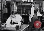 Standbild Glühlampe United States USA, 1923, aus Sekunde 40 historischem Filmmaterial Videoclip 65675031659
