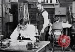 Standbild Glühlampe United States USA, 1923, aus Sekunde 41 historischem Filmmaterial Videoclip 65675031659