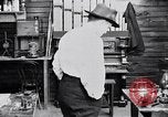 Standbild Glühlampe United States USA, 1923, aus Sekunde 57 historischem Filmmaterial Videoclip 65675031659