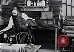 Standbild Glühlampe United States USA, 1923, aus Sekunde 39 historischem Filmmaterial Videoclip 65675031660