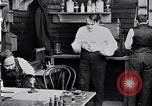 Standbild Glühlampe United States USA, 1923, aus Sekunde 51 historischem Filmmaterial Videoclip 65675031660