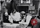 Standbild Glühlampe United States USA, 1923, aus Sekunde 59 historischem Filmmaterial Videoclip 65675031660