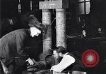 Standbild Glühlampe United States USA, 1923, aus Sekunde 32 historischem Filmmaterial Videoclip 65675031661