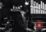 Standbild Glühlampe United States USA, 1923, aus Sekunde 24 historischem Filmmaterial Videoclip 65675031662