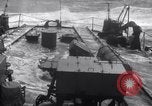 Standbild Segler chop Eis von japanischen leichten Kreuzer Aleutians, 1942, aus Sekunde 26 historischem Filmmaterial Videoclip 65675031671