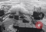 Standbild Segler chop Eis von japanischen leichten Kreuzer Aleutians, 1942, aus Sekunde 27 historischem Filmmaterial Videoclip 65675031671