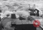 Standbild Segler chop Eis von japanischen leichten Kreuzer Aleutians, 1942, aus Sekunde 29 historischem Filmmaterial Videoclip 65675031671