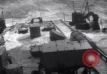 Standbild Segler chop Eis von japanischen leichten Kreuzer Aleutians, 1942, aus Sekunde 31 historischem Filmmaterial Videoclip 65675031671