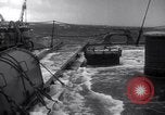 Standbild Segler chop Eis von japanischen leichten Kreuzer Aleutians, 1942, aus Sekunde 47 historischem Filmmaterial Videoclip 65675031671