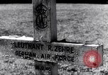 Standbild britischen lösen und Wiederaufbau in Battle of Britain Europa, 1941, aus Sekunde 21 historischem Filmmaterial Videoclip 65675031690