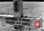 Standbild britischen lösen und Wiederaufbau in Battle of Britain Europa, 1941, aus Sekunde 22 historischem Filmmaterial Videoclip 65675031690