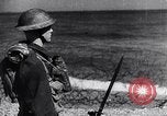 Standbild britischen lösen und Wiederaufbau in Battle of Britain Europa, 1941, aus Sekunde 51 historischem Filmmaterial Videoclip 65675031690