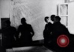 Standbild britischen lösen und Wiederaufbau in Battle of Britain Europa, 1941, aus Sekunde 56 historischem Filmmaterial Videoclip 65675031690