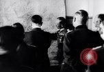 Standbild britischen lösen und Wiederaufbau in Battle of Britain Europa, 1941, aus Sekunde 61 historischem Filmmaterial Videoclip 65675031690