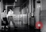 Standbild Zivilschutz United States USA, 1955, aus Sekunde 3 historischem Filmmaterial Videoclip 65675031694