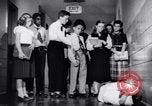Standbild Zivilschutz United States USA, 1955, aus Sekunde 25 historischem Filmmaterial Videoclip 65675031694