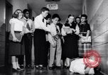 Standbild Zivilschutz United States USA, 1955, aus Sekunde 26 historischem Filmmaterial Videoclip 65675031694