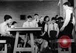 Standbild Zivilschutz United States USA, 1955, aus Sekunde 32 historischem Filmmaterial Videoclip 65675031694