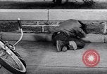 Standbild Zivilschutz United States USA, 1955, aus Sekunde 18 historischem Filmmaterial Videoclip 65675031695