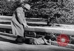 Standbild Zivilschutz United States USA, 1955, aus Sekunde 33 historischem Filmmaterial Videoclip 65675031695