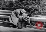 Standbild Zivilschutz United States USA, 1955, aus Sekunde 36 historischem Filmmaterial Videoclip 65675031695