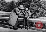 Standbild Zivilschutz United States USA, 1955, aus Sekunde 37 historischem Filmmaterial Videoclip 65675031695