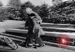 Standbild Zivilschutz United States USA, 1955, aus Sekunde 39 historischem Filmmaterial Videoclip 65675031695