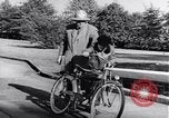 Standbild Zivilschutz United States USA, 1955, aus Sekunde 43 historischem Filmmaterial Videoclip 65675031695