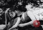 Standbild Zivilschutz United States USA, 1955, aus Sekunde 8 historischem Filmmaterial Videoclip 65675031696