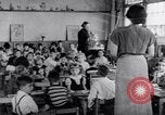 Standbild Kaltkriegsbombe bohren United States USA, 1955, aus Sekunde 21 historischem Filmmaterial Videoclip 65675031697