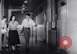 Standbild Kaltkriegsbombe bohren United States USA, 1955, aus Sekunde 41 historischem Filmmaterial Videoclip 65675031697