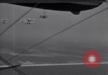 Standbild N2Y-1 Ausbildung Flugzeuge Praxis hookup mit USS Akron New Jersey United States USA, 1932, aus Sekunde 21 historischem Filmmaterial Videoclip 65675031700