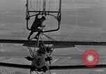 Image N2Y-1 avion d'entraînement des crochets sur et est hissé à bord de l'USS Akron United States USA, 1932, de la seconde 30 séquences d'archives historiques vidéo 65675031703