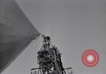 Standbild USS Akron arbeiten in der Nähe von seinem Sockel Lakehurst New Jersey USA, 1932, aus Sekunde 41 historischem Filmmaterial Videoclip 65675031705
