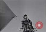 Standbild USS Akron arbeiten in der Nähe von seinem Sockel Lakehurst New Jersey USA, 1932, aus Sekunde 46 historischem Filmmaterial Videoclip 65675031705