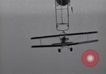 Immagine di USS Akron dirigibile Zeppelin (ZRS-4) in volo Lakehurst New Jersey USA, 1932, secondo 25 filmato di repertorio 65675031707