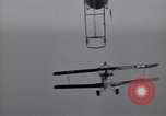 Immagine di USS Akron dirigibile Zeppelin (ZRS-4) in volo Lakehurst New Jersey USA, 1932, secondo 27 filmato di repertorio 65675031707