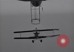 Immagine di USS Akron dirigibile Zeppelin (ZRS-4) in volo Lakehurst New Jersey USA, 1932, secondo 32 filmato di repertorio 65675031707
