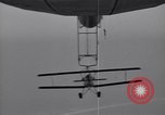 Immagine di USS Akron dirigibile Zeppelin (ZRS-4) in volo Lakehurst New Jersey USA, 1932, secondo 50 filmato di repertorio 65675031707