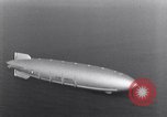 Image USS Akron avec plusieurs Consolidated N2Y-1 les avions en vol New Jersey United States USA, 1932, de la seconde 38 séquences d'archives historiques vidéo 65675031711