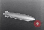 Image USS Akron avec plusieurs Consolidated N2Y-1 les avions en vol New Jersey United States USA, 1932, de la seconde 41 séquences d'archives historiques vidéo 65675031711
