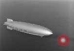 Image USS Akron avec plusieurs Consolidated N2Y-1 les avions en vol New Jersey United States USA, 1932, de la seconde 44 séquences d'archives historiques vidéo 65675031711